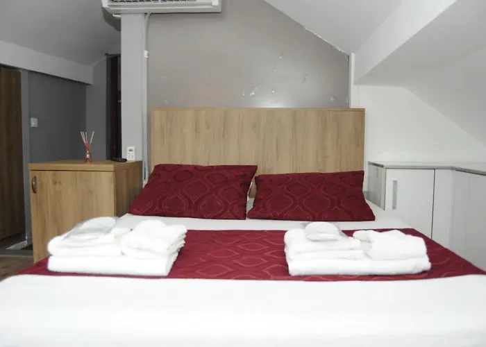 Hisar Bayazit Aparthotel 3*