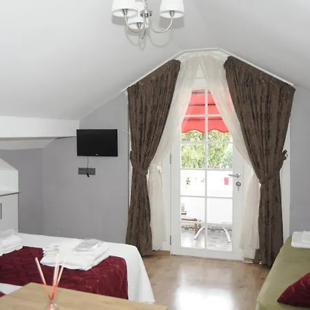 Apartmanhotel Hisar Bayazit 3*